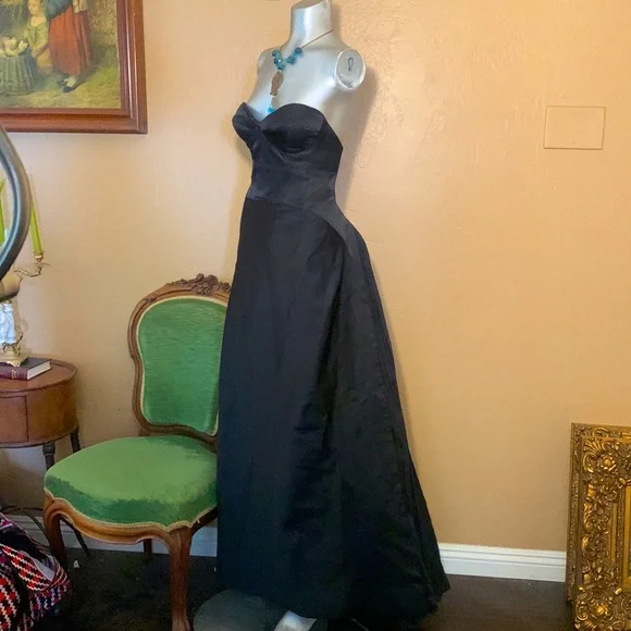 NWT KAUFMAN FRANCO Black Corsett Strapless Evening Gown. SZ XS - Picture 1 of 13